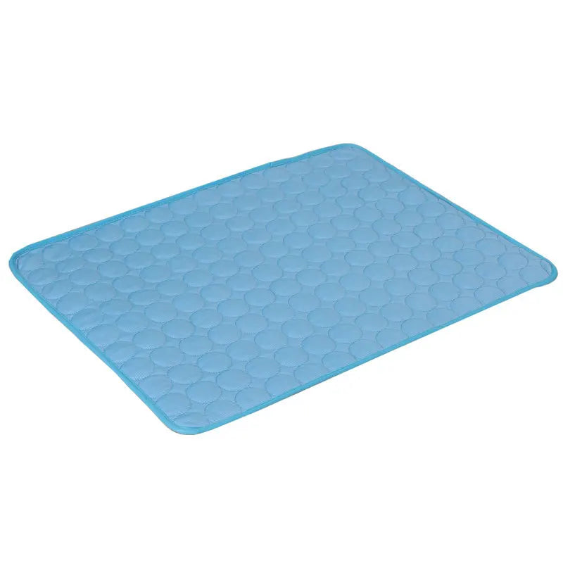 Brise de Pattes – Tapis Rafraîchissant Multi-usage